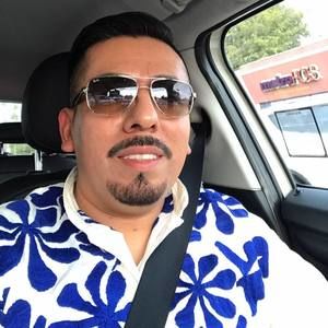 Meet your Posher, Cesar